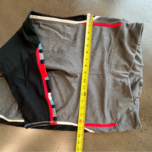 Tail leggings. Black with multi-colored stripes down the side. Size L. - Picture 5 of 10